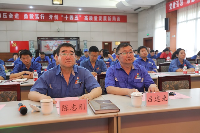 精彩震撼!聽一場(chǎng)穿越百年黨史的演講