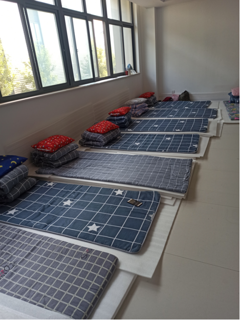 同心戰(zhàn)“疫”,守護(hù)月圓——安彩高科打響疫情防控和安全生產(chǎn)“雙線戰(zhàn)疫”